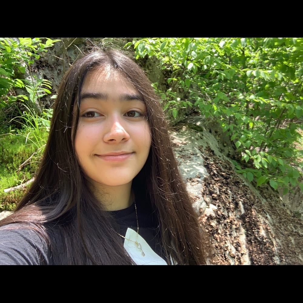 Meet your Posher, Hilary